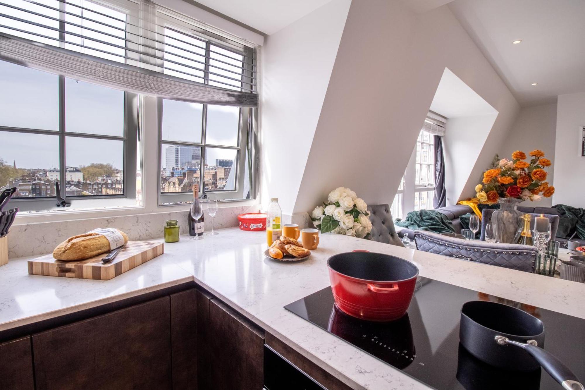 Luxurious 1-Bedroom Penthouse In Marble Arch 71 伦敦 外观 照片