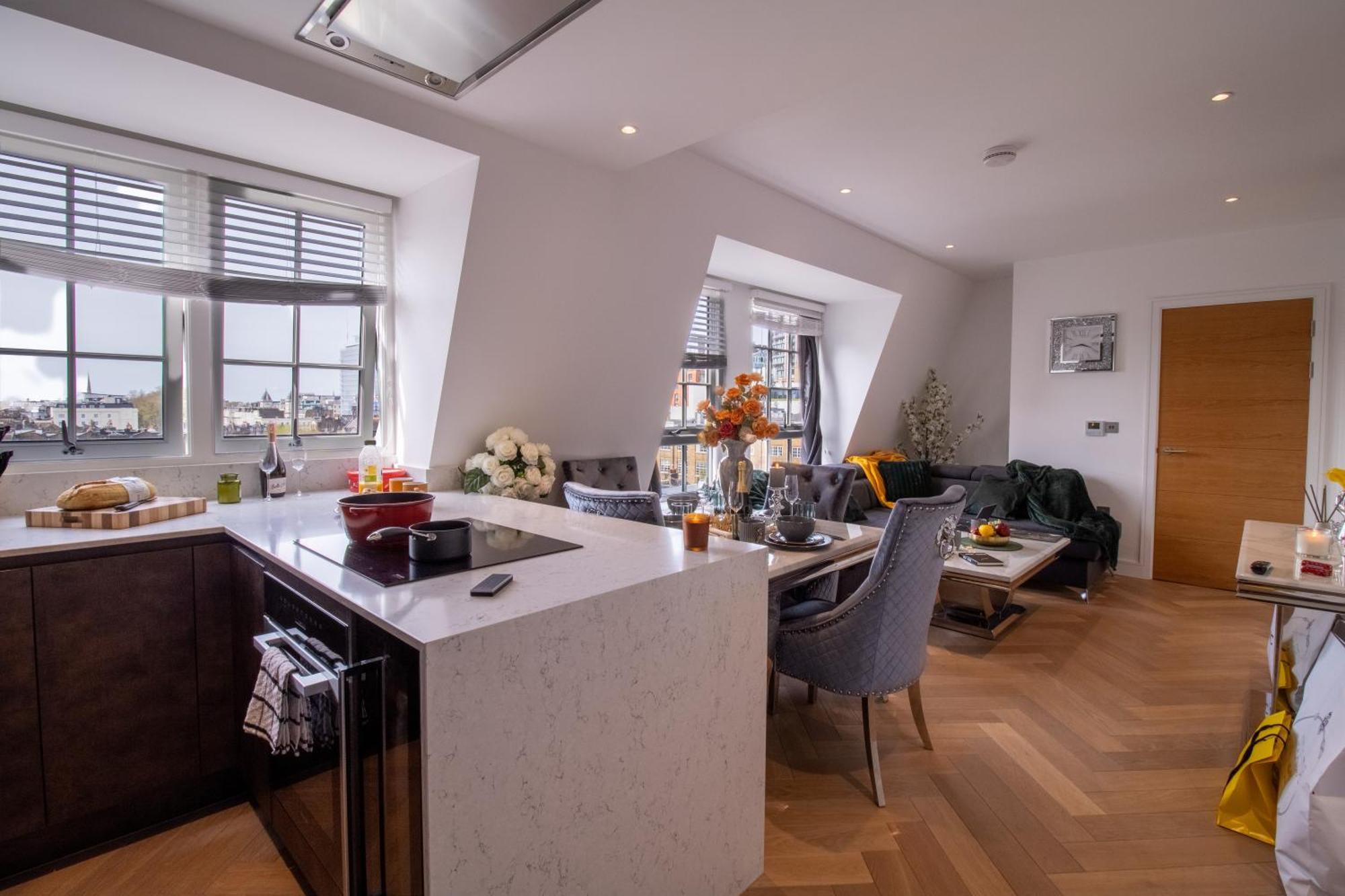 Luxurious 1-Bedroom Penthouse In Marble Arch 71 伦敦 外观 照片