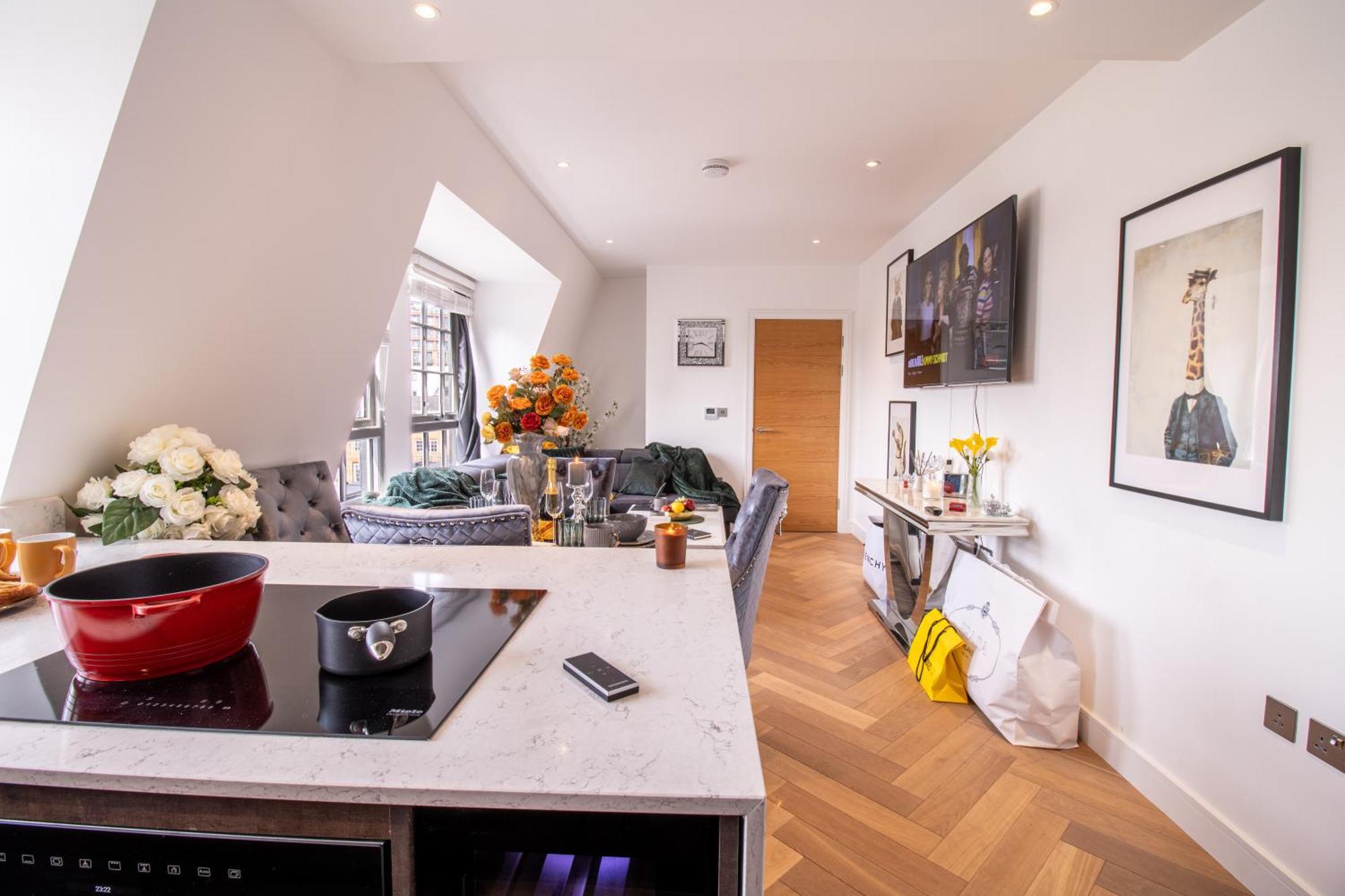 Luxurious 1-Bedroom Penthouse In Marble Arch 71 伦敦 外观 照片
