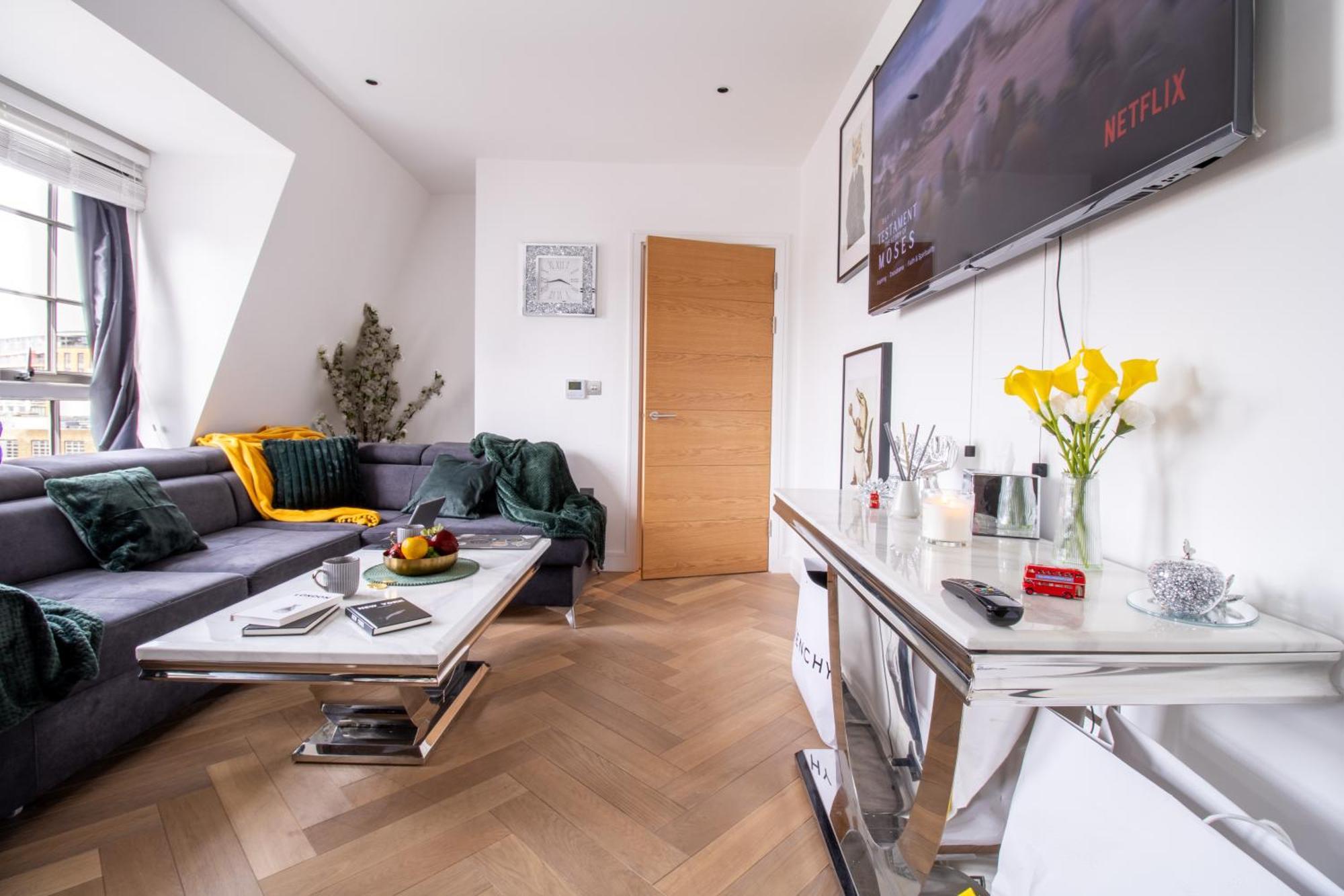 Luxurious 1-Bedroom Penthouse In Marble Arch 71 伦敦 外观 照片